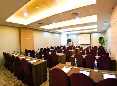 攜手共進(jìn)，共創(chuàng)輝煌——祝賀廈門金橋花園酒店加入海西商界理事會