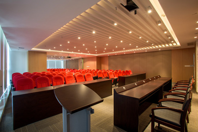 北上廣容不下肉身，三四線裝不下靈魂 會(huì)務(wù)服務(wù)的雙城記